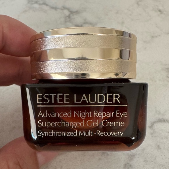 Estee Lauder Advanced Night Repair Eye Supercharged Gel-Creme - Picture 5 of 7